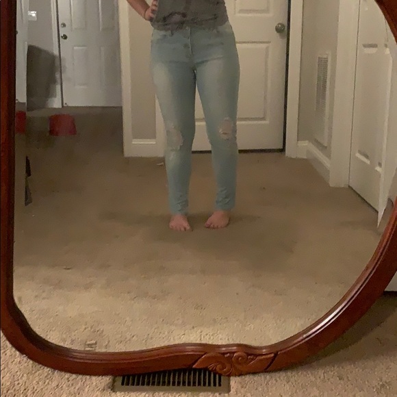 Wild blue distressed skinny crop jeans - Picture 3 of 5